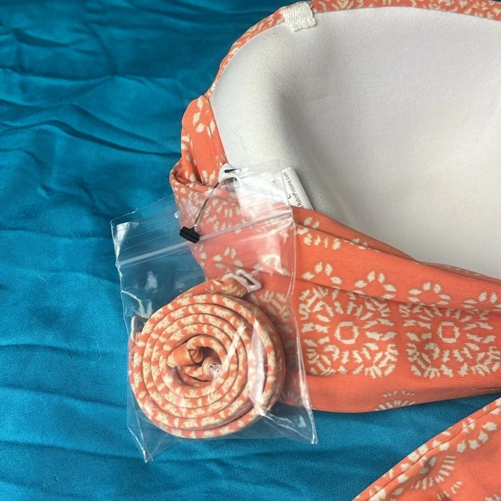 New Robin Piccone Isla Bikini Pink Geo Print Size‎ L - Picture 4 of 6